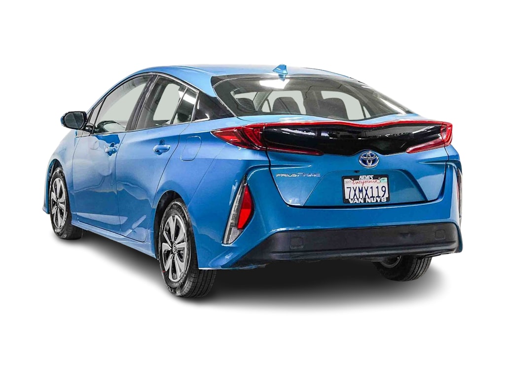 Thumbnail: 2017 Toyota Prius Prime - 3