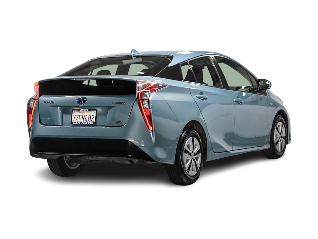 Thumbnail: 2017 Toyota Prius - 17