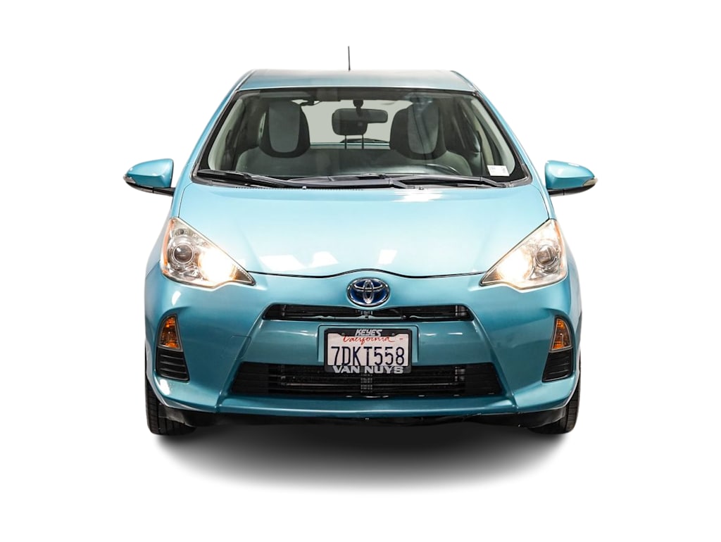Thumbnail: 2014 Toyota Prius c - 20