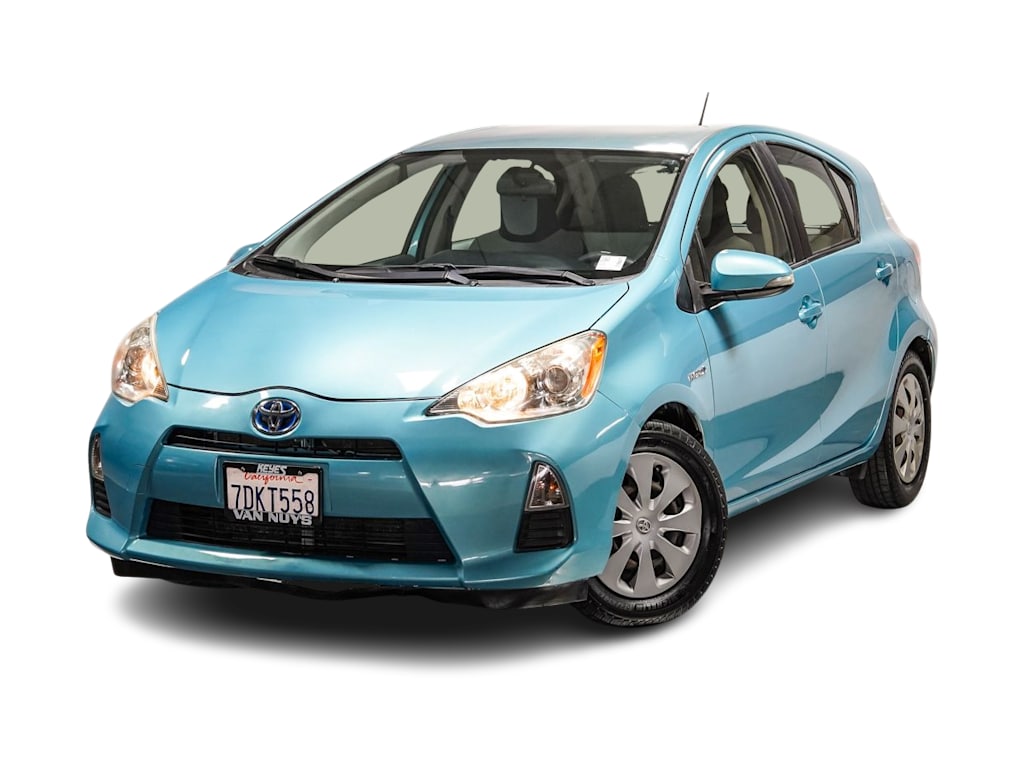 Thumbnail: 2014 Toyota Prius c - 5