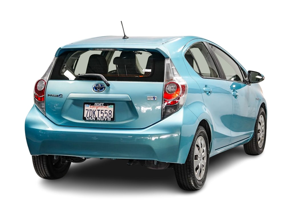 Thumbnail: 2014 Toyota Prius c - 19