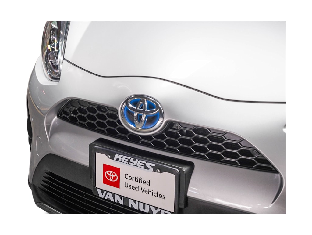 Thumbnail: 2019 Toyota Prius c - 19