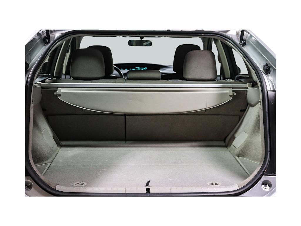Thumbnail: 2015 Toyota Prius - 16