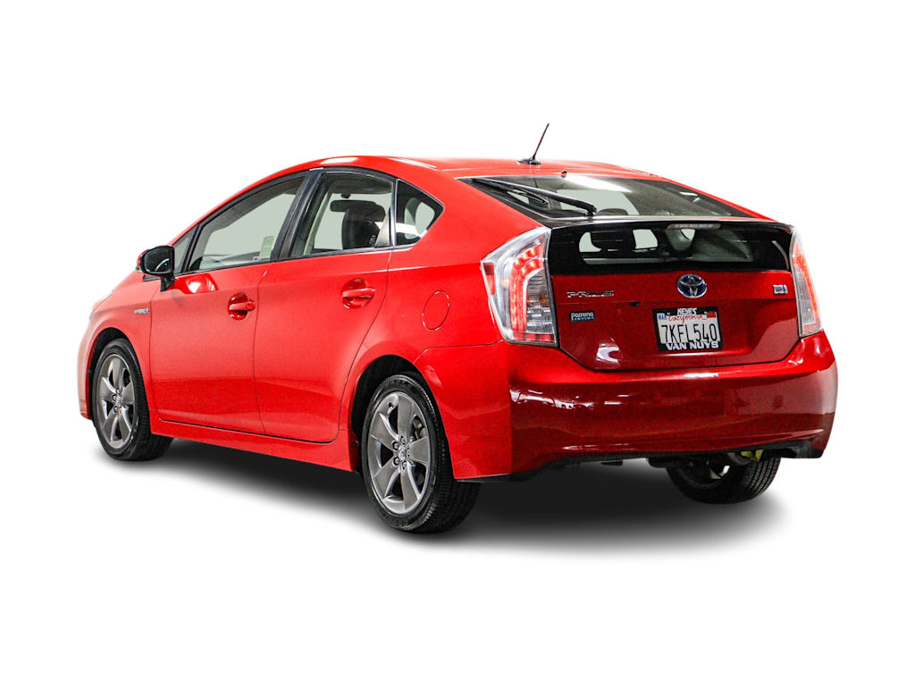 Thumbnail: 2015 Toyota Prius - 3