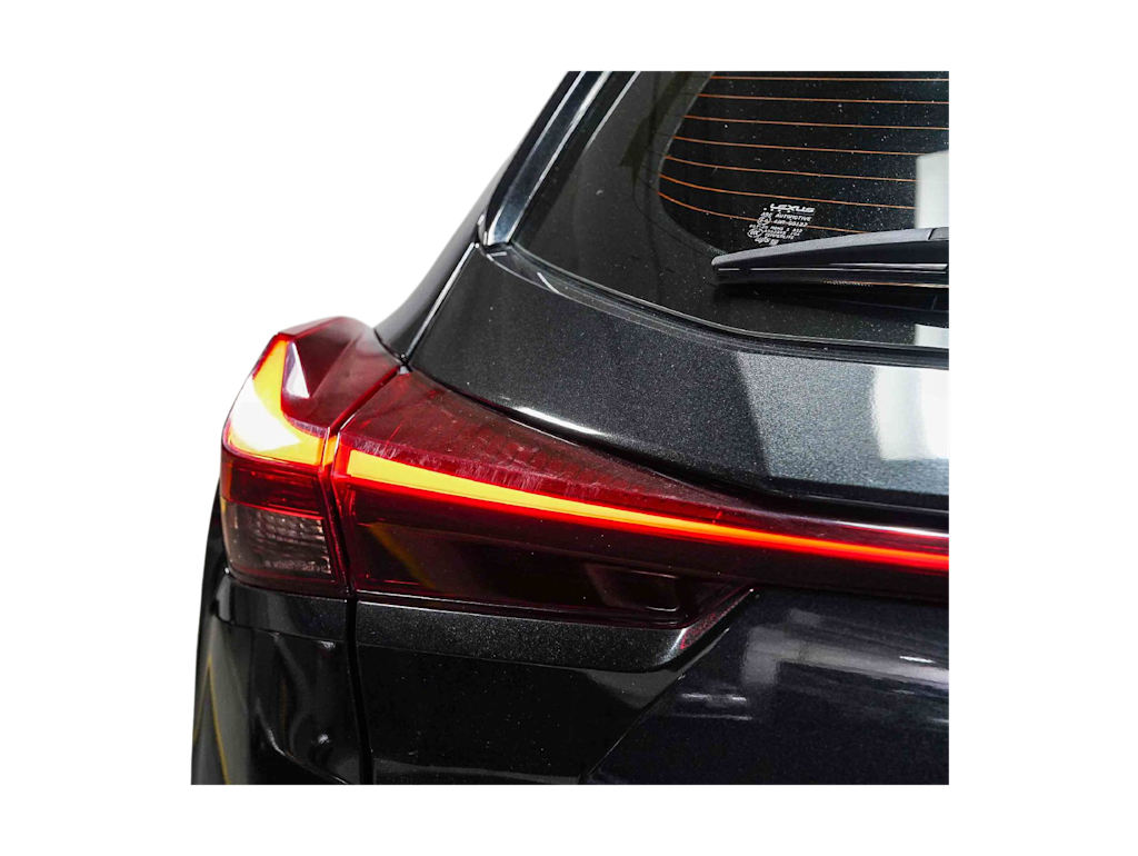 Thumbnail: 2021 Lexus UX - 22