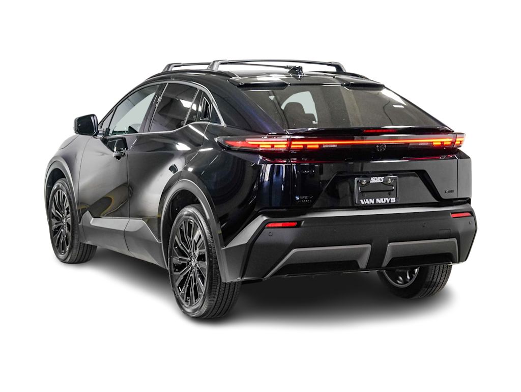 Thumbnail: 2026 Toyota C-HR - 3
