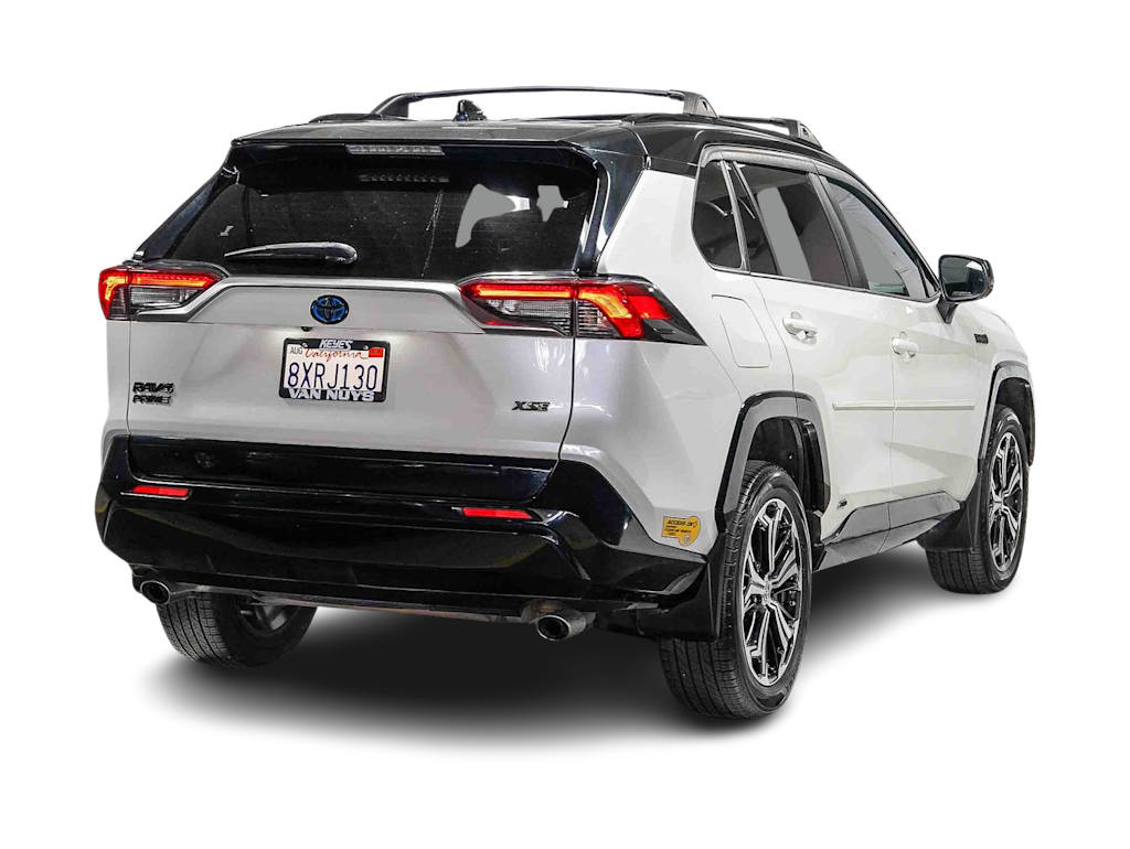 Thumbnail: 2021 Toyota RAV4 - 18
