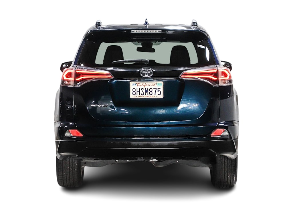Thumbnail: 2018 Toyota RAV4 - 4