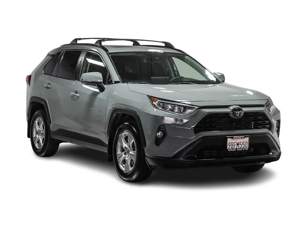 Thumbnail: 2019 Toyota RAV4 - 17