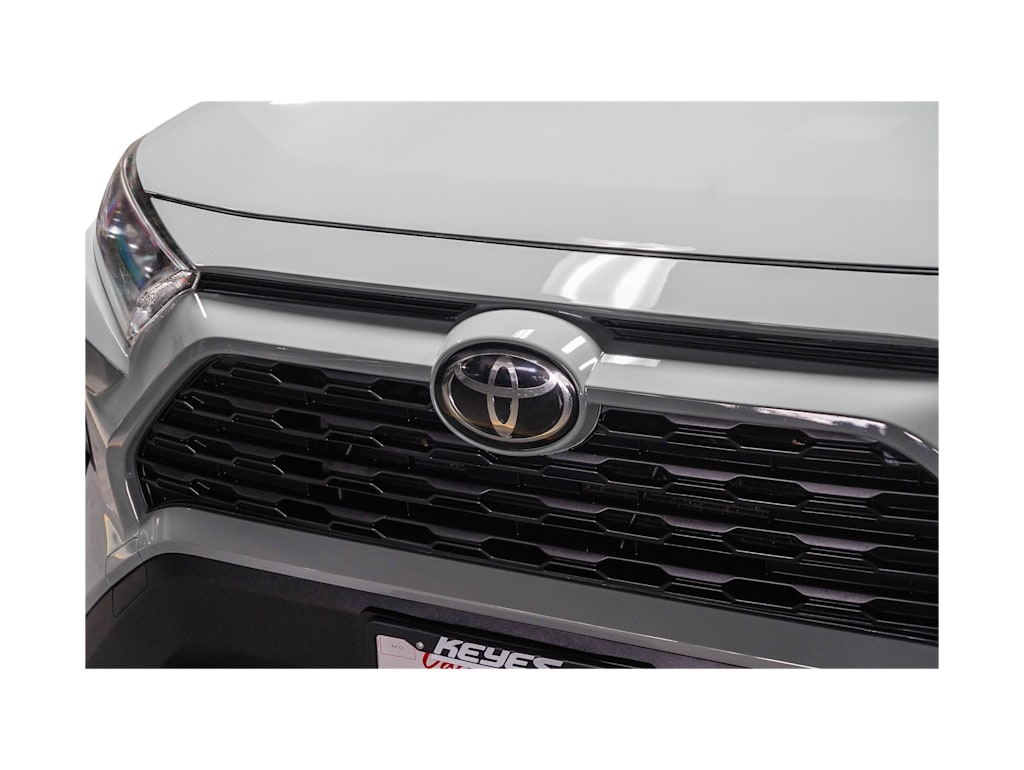 Thumbnail: 2019 Toyota RAV4 - 20
