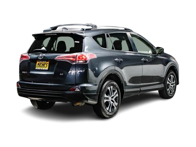 Thumbnail: 2018 Toyota RAV4 - 17