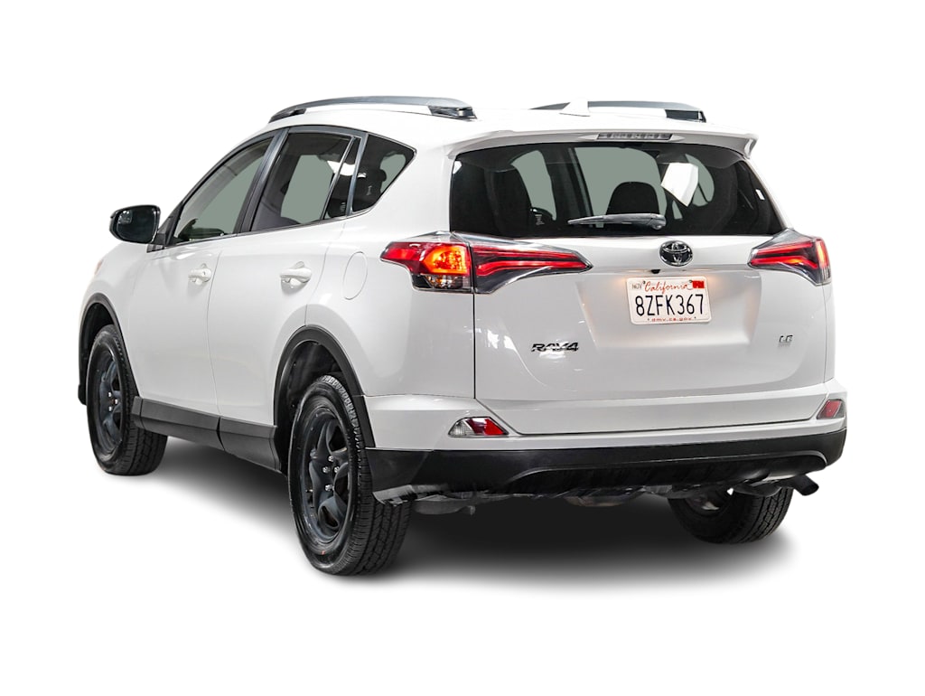 Thumbnail: 2018 Toyota RAV4 - 3