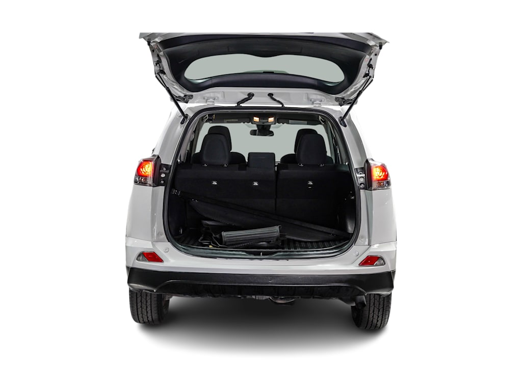 Thumbnail: 2018 Toyota RAV4 - 18