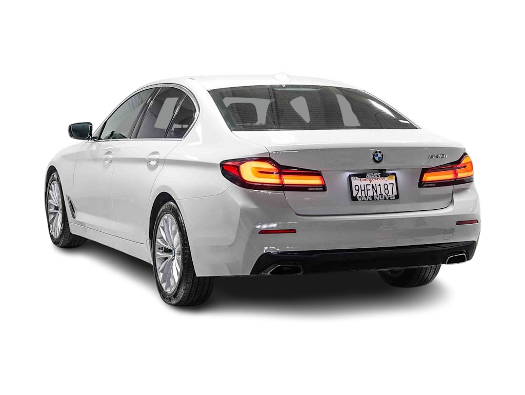 Thumbnail: 2021 BMW 5 Series - 3