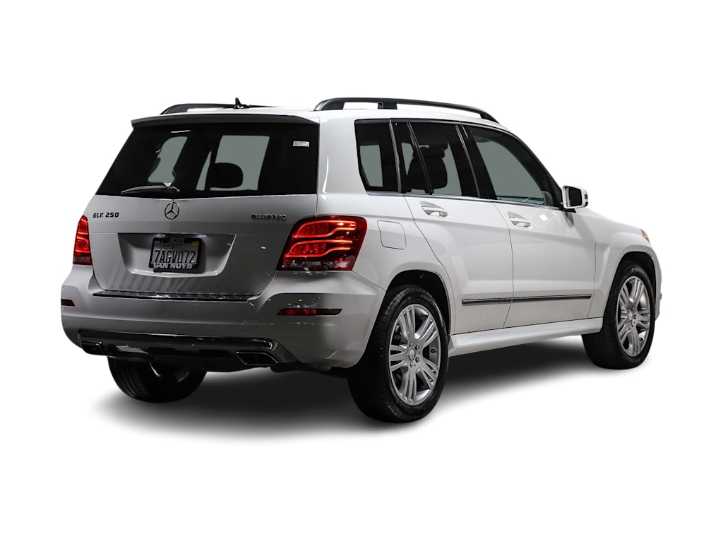 Thumbnail: 2013 Mercedes-Benz GLK - 18