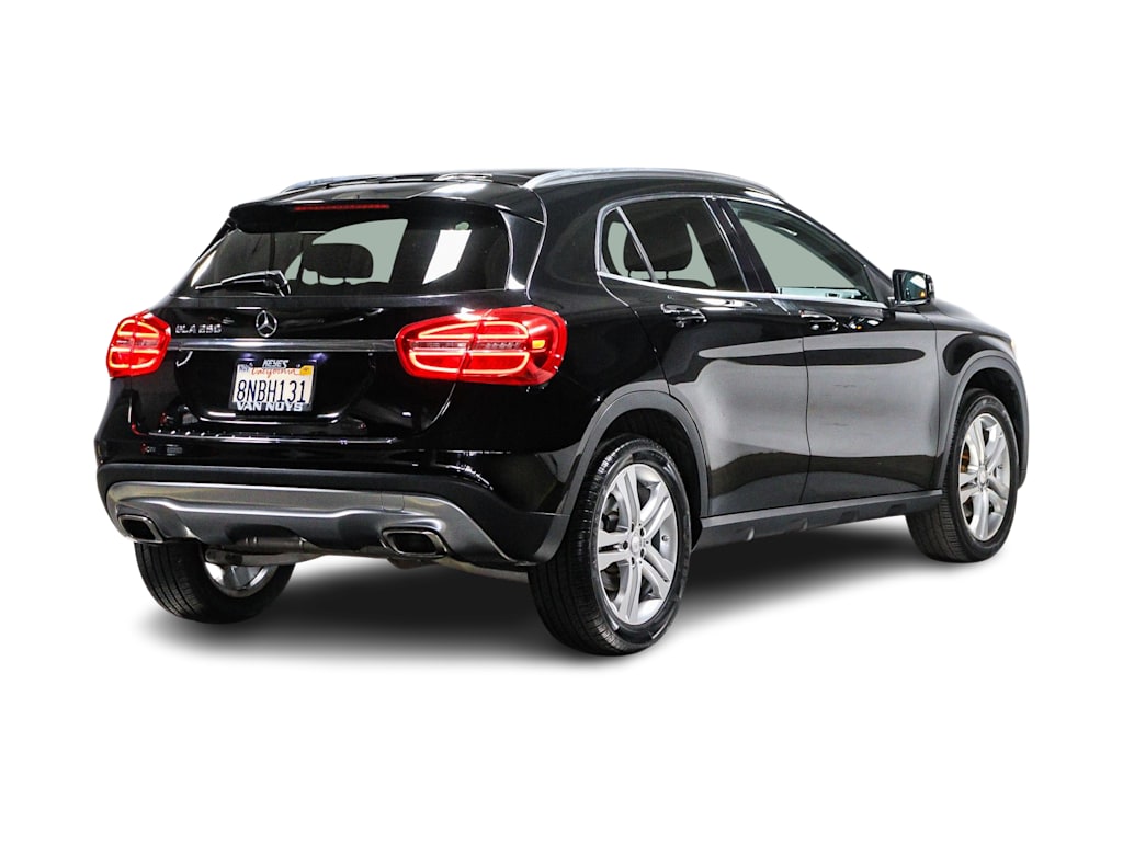 Thumbnail: 2015 Mercedes-Benz GLA - 19