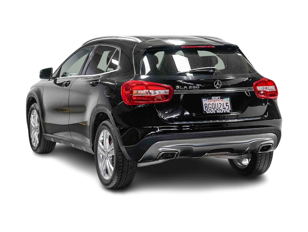 Thumbnail: 2016 Mercedes-Benz GLA - 3