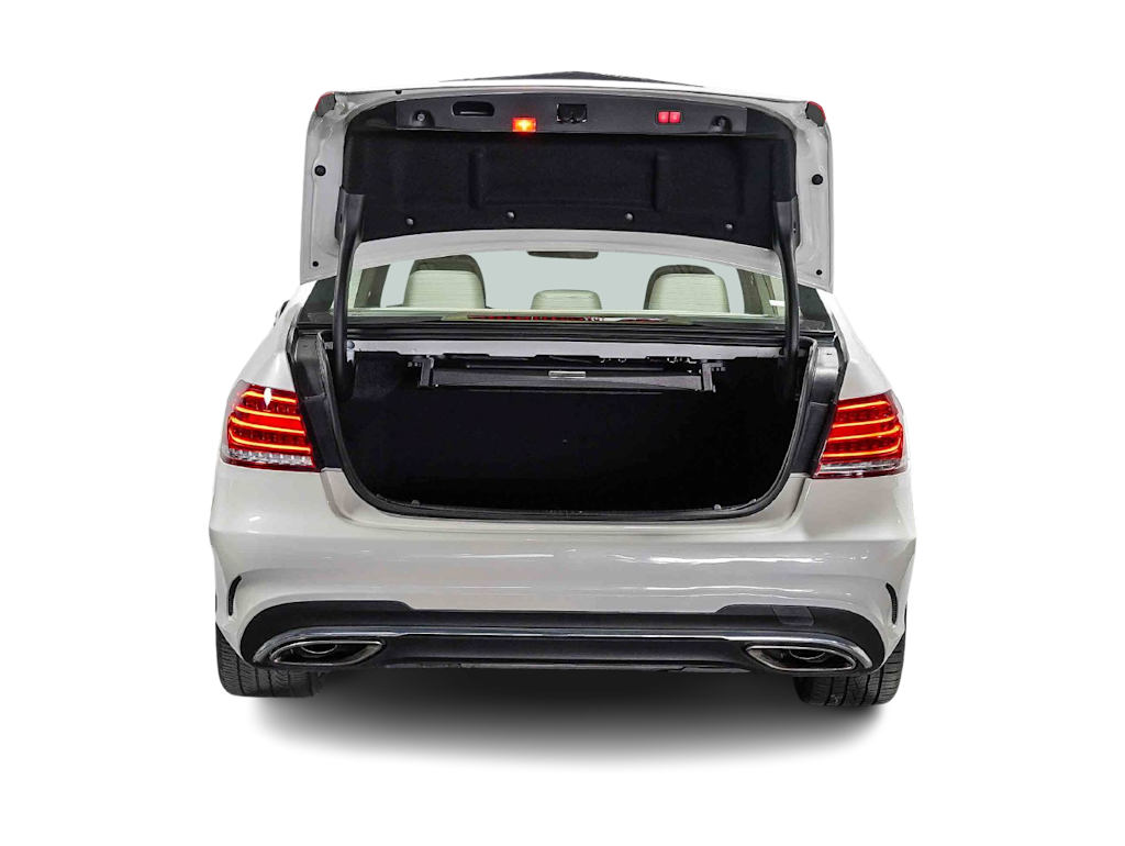 Thumbnail: 2014 Mercedes-Benz E-Class - 28