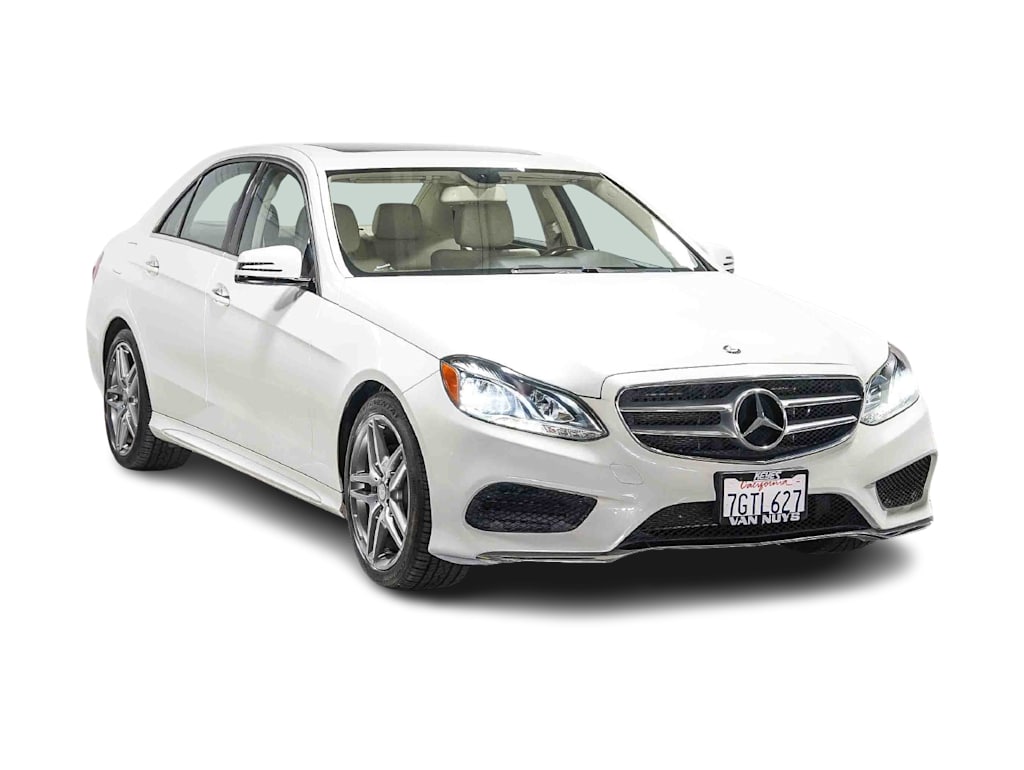 Thumbnail: 2014 Mercedes-Benz E-Class - 17
