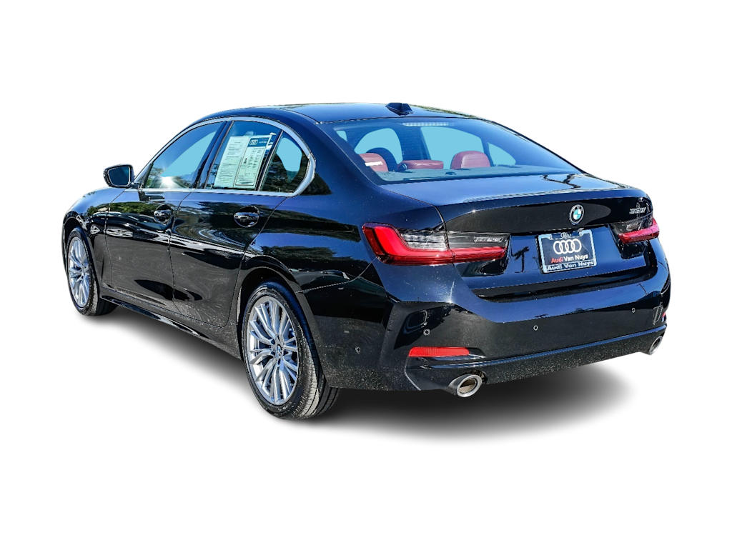 Thumbnail: 2024 BMW 3 Series - 3