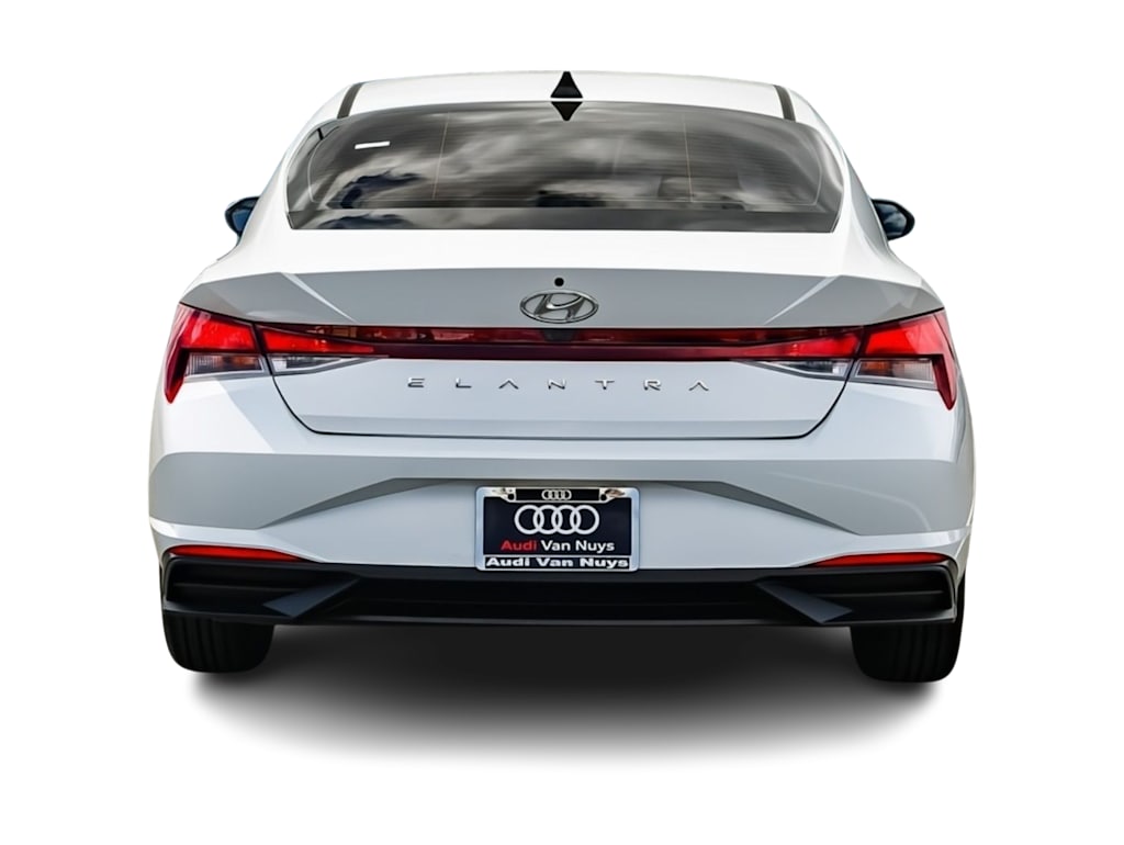 Thumbnail: 2022 Hyundai Elantra - 4