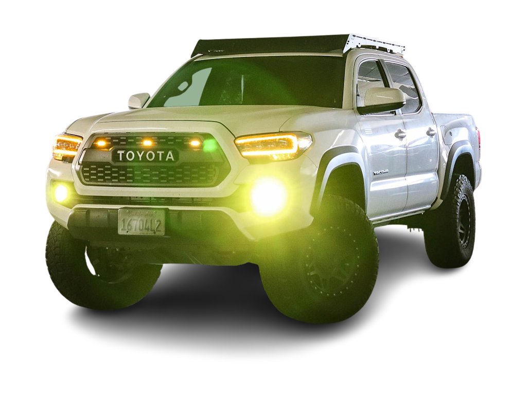 Thumbnail: 2018 Toyota Tacoma - 4