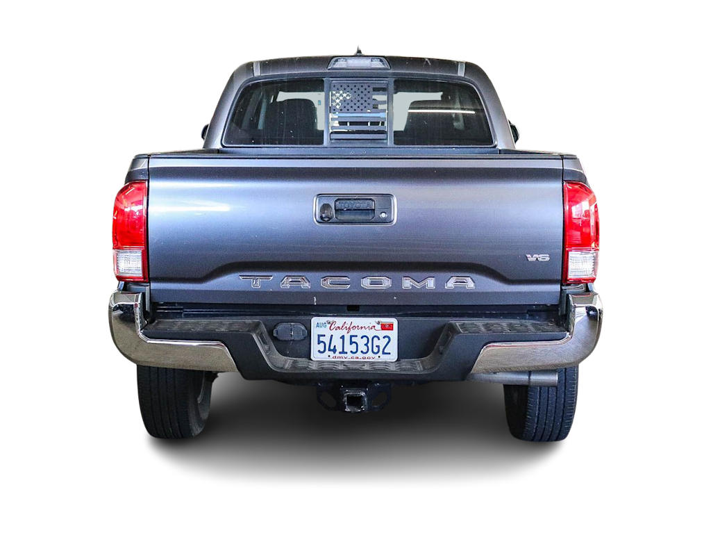 Thumbnail: 2016 Toyota Tacoma - 3
