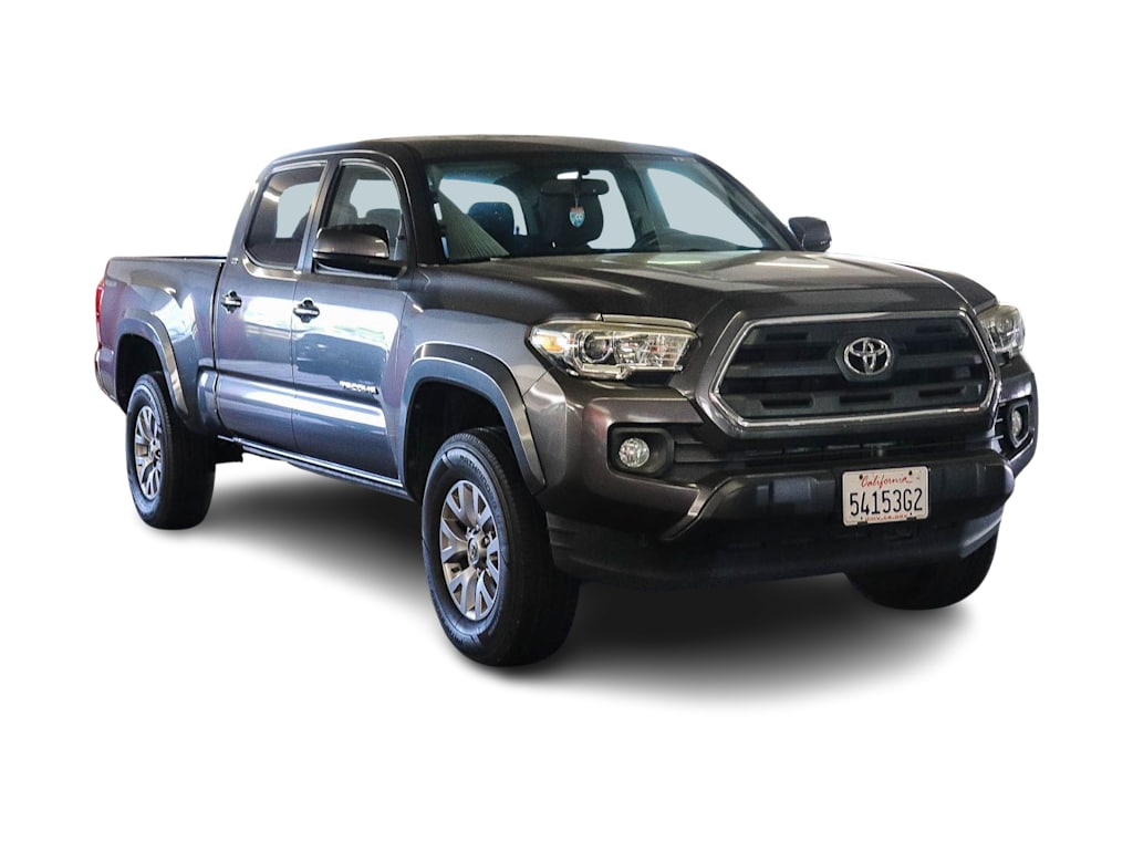 Thumbnail: 2016 Toyota Tacoma - 8