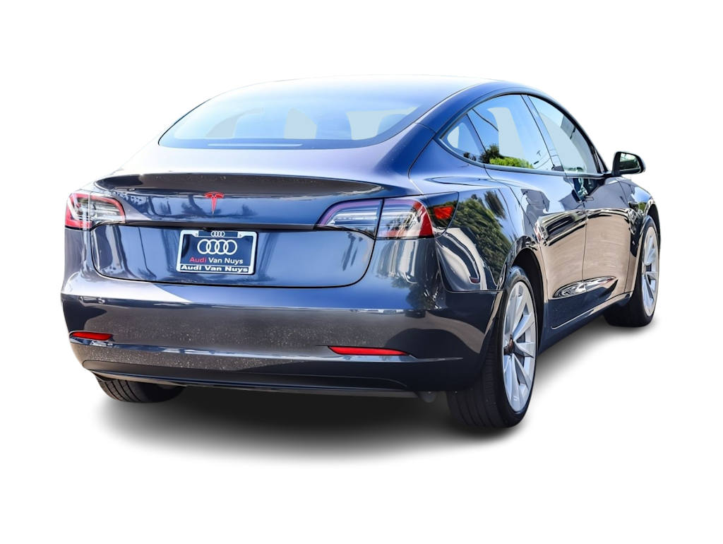 Thumbnail: 2023 Tesla Model 3 - 17