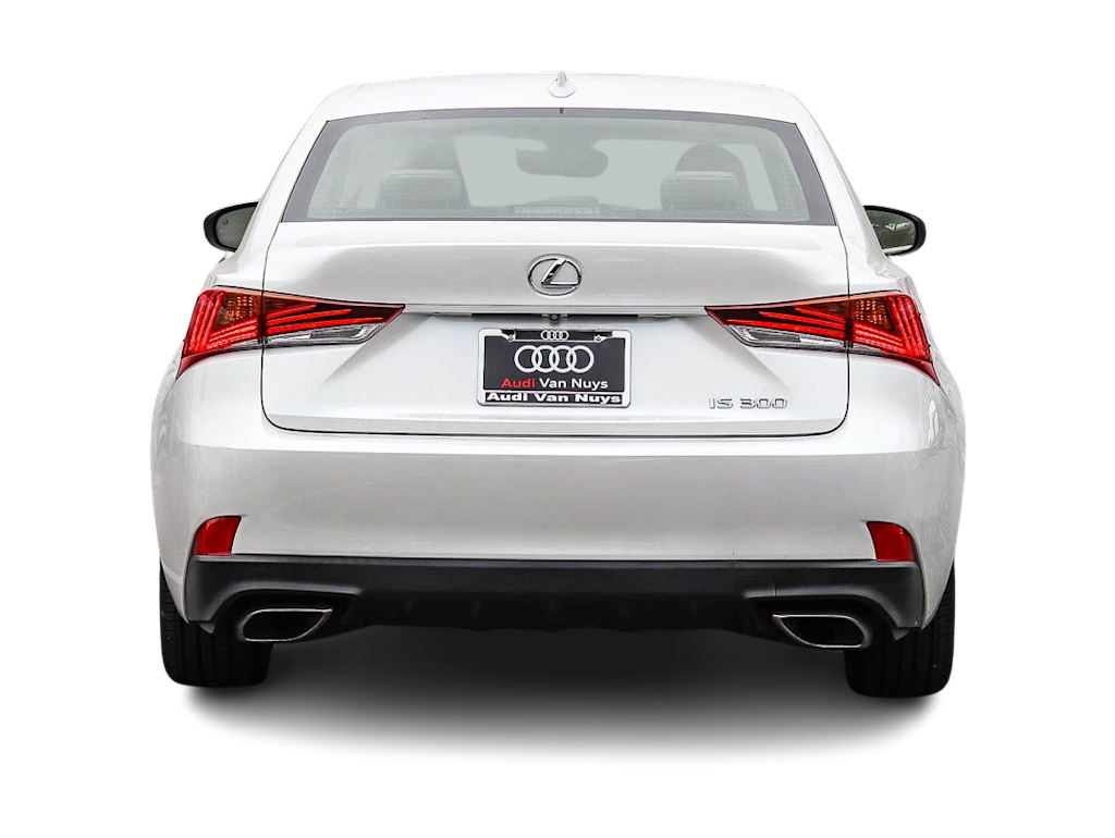 Thumbnail: 2018 Lexus IS - 3