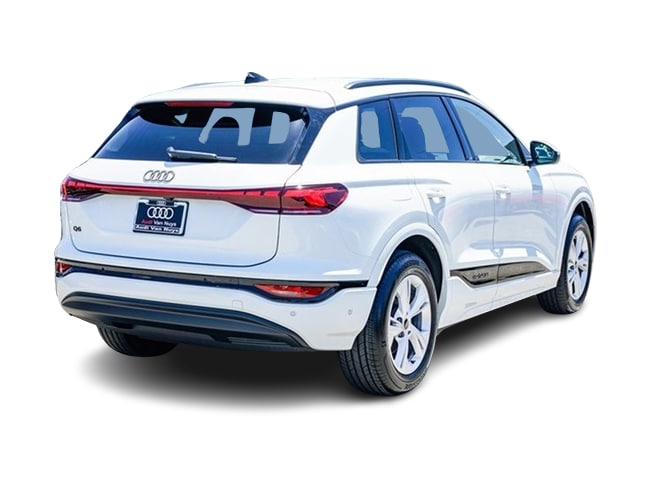 Thumbnail: 2025 Audi Q6 e-tron - 16