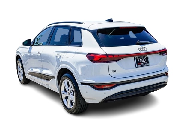 Thumbnail: 2025 Audi Q6 e-tron - 3