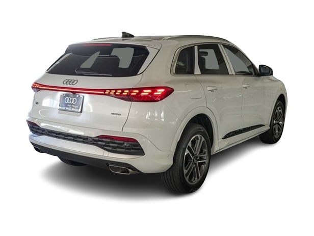 Thumbnail: 2025 Audi Q5 - 16