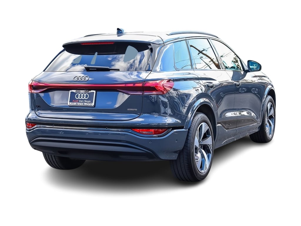 Thumbnail: 2025 Audi Q6 e-tron - 16