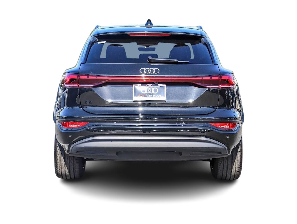 Thumbnail: 2025 Audi Q6 e-tron - 4
