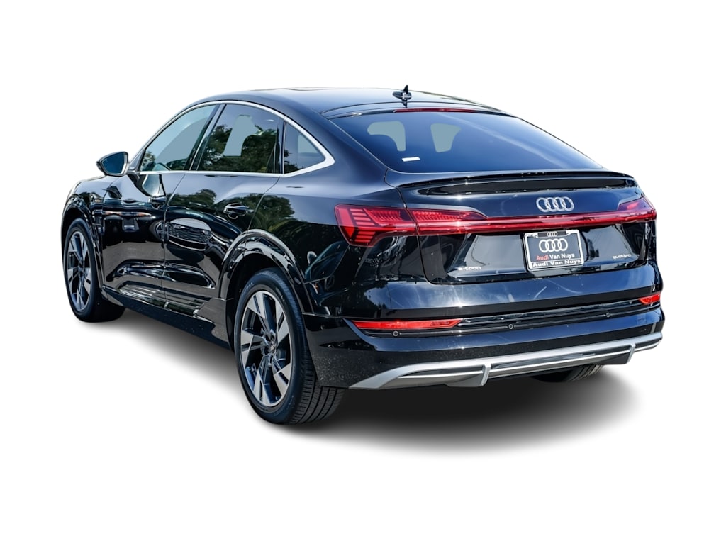 Thumbnail: 2023 Audi e-tron - 3