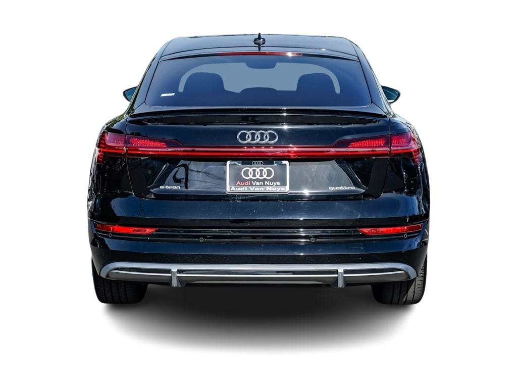 Thumbnail: 2023 Audi e-tron - 4