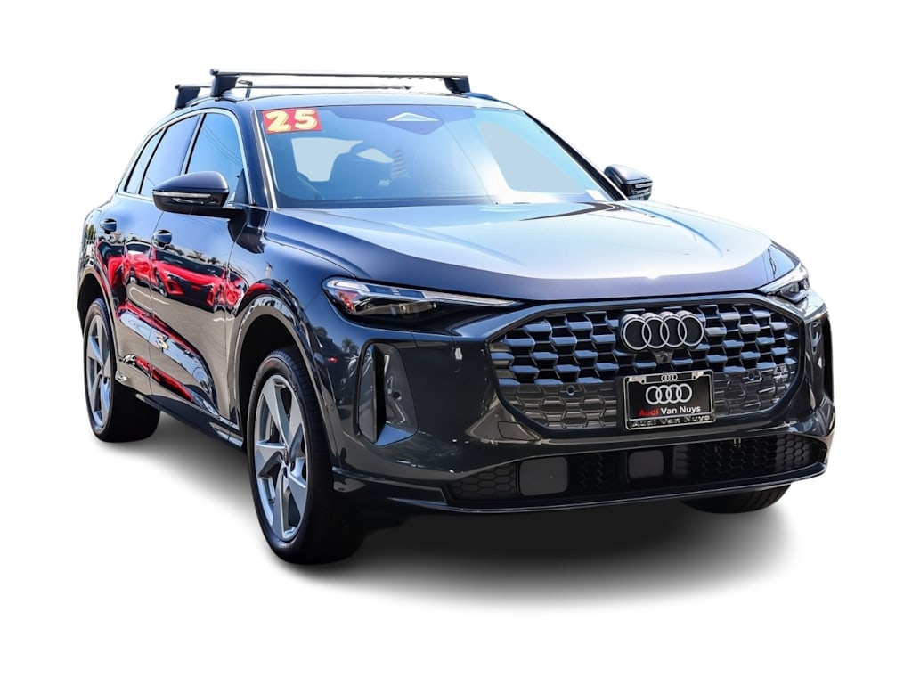 Thumbnail: 2025 Audi Q5 - 17