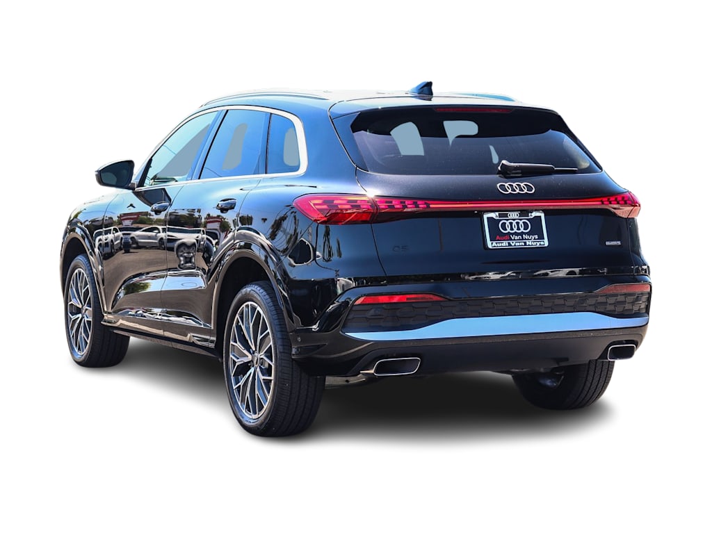 Thumbnail: 2025 Audi Q5 - 3