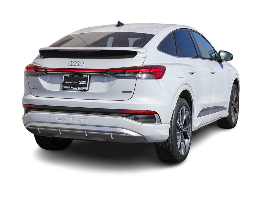 Thumbnail: 2023 Audi Q4 e-tron - 7