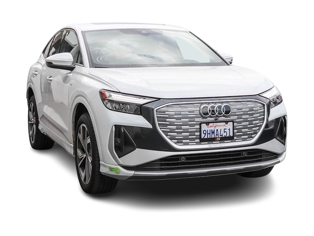 Thumbnail: 2023 Audi Q4 e-tron - 4