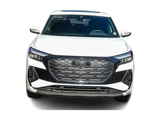 Thumbnail: 2023 Audi Q4 e-tron - 4