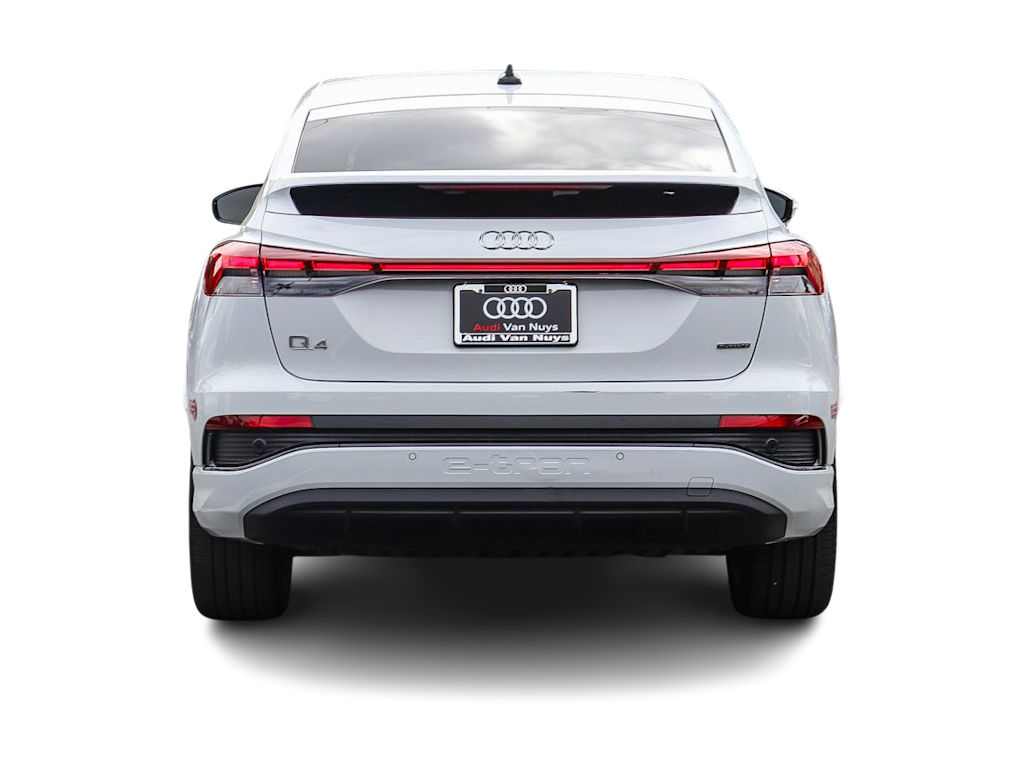 Thumbnail: 2024 Audi Q4 e-tron - 3