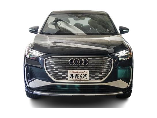 Thumbnail: 2023 Audi Q4 e-tron - 9