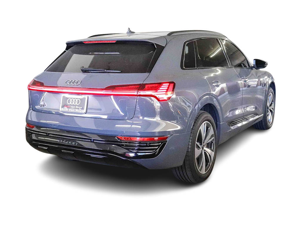 Thumbnail: 2024 Audi Q8 e-tron - 7
