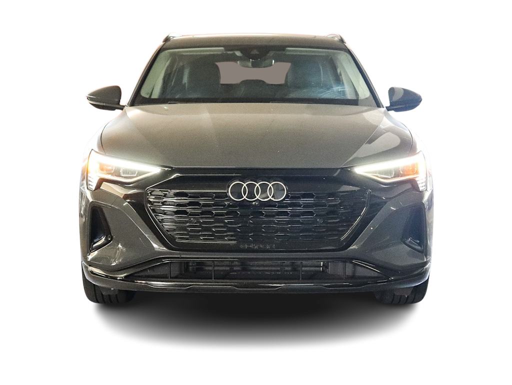 Thumbnail: 2024 Audi Q8 e-tron - 4
