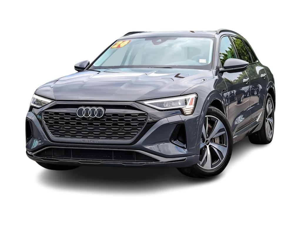 Thumbnail: 2024 Audi Q8 e-tron - 4