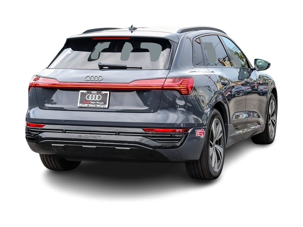 Thumbnail: 2024 Audi Q8 e-tron - 19