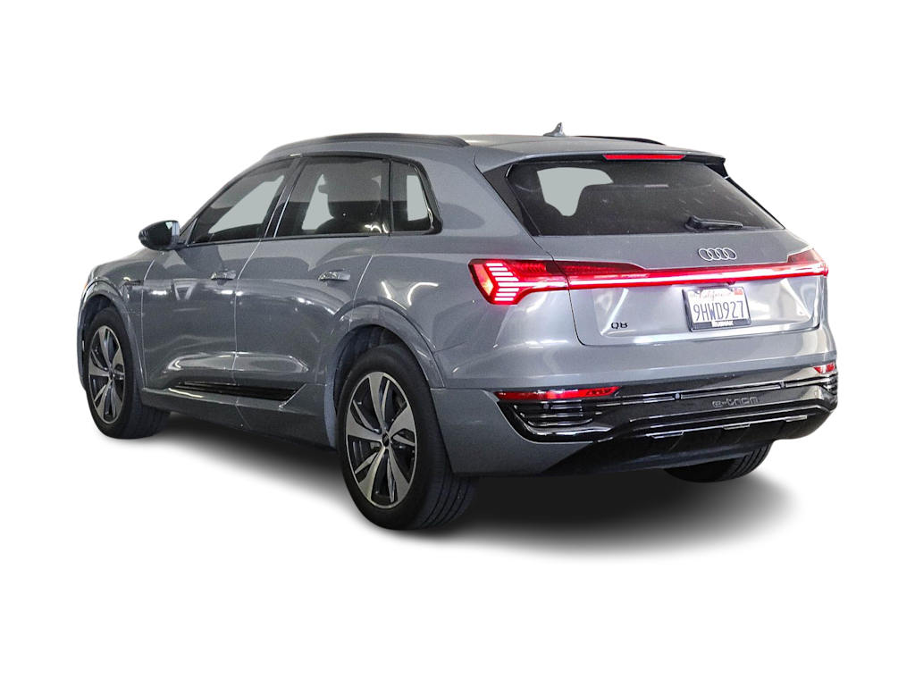 Thumbnail: 2024 Audi Q8 e-tron - 2