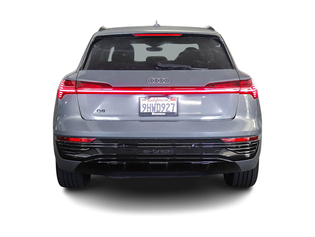 Thumbnail: 2024 Audi Q8 e-tron - 3